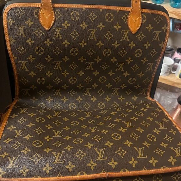 Louis Vuitton Gibeciere GM shoulder bag monogram. - Picture 6 of 9